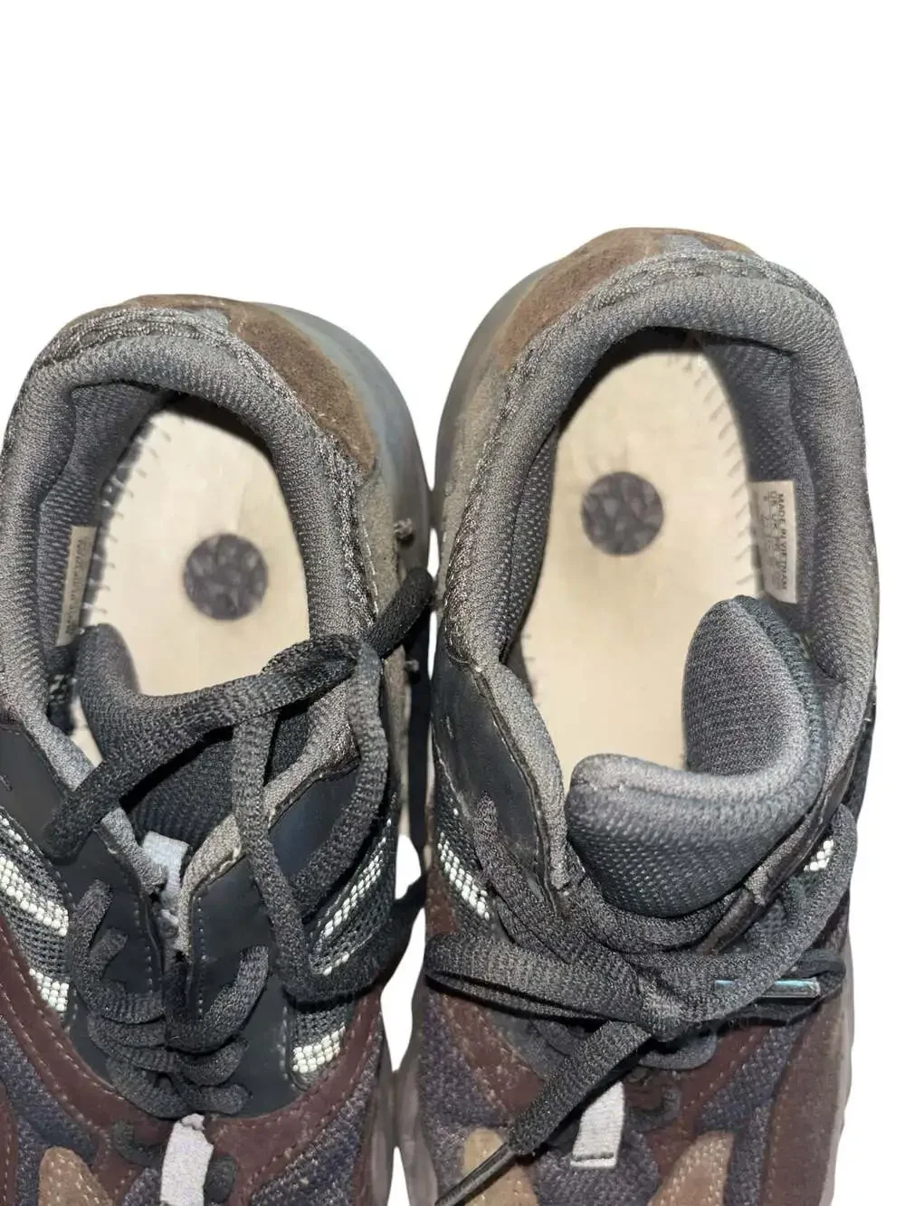Adidas Yeezy Boost 700 V1 Mauve Sneakers